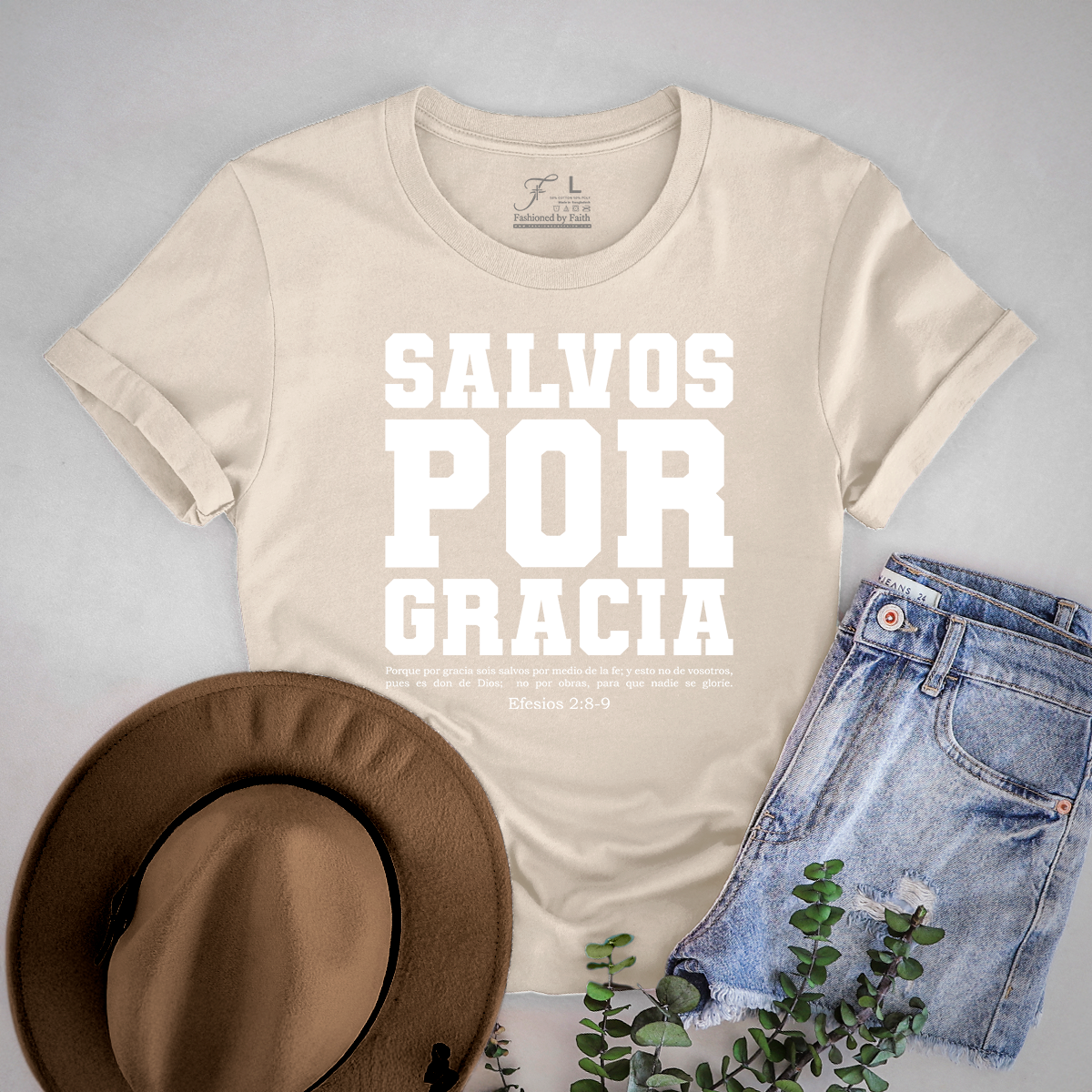 Por su gracia