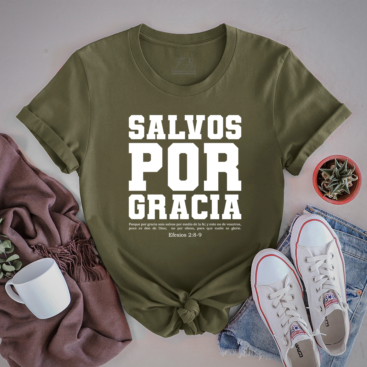 Por su gracia